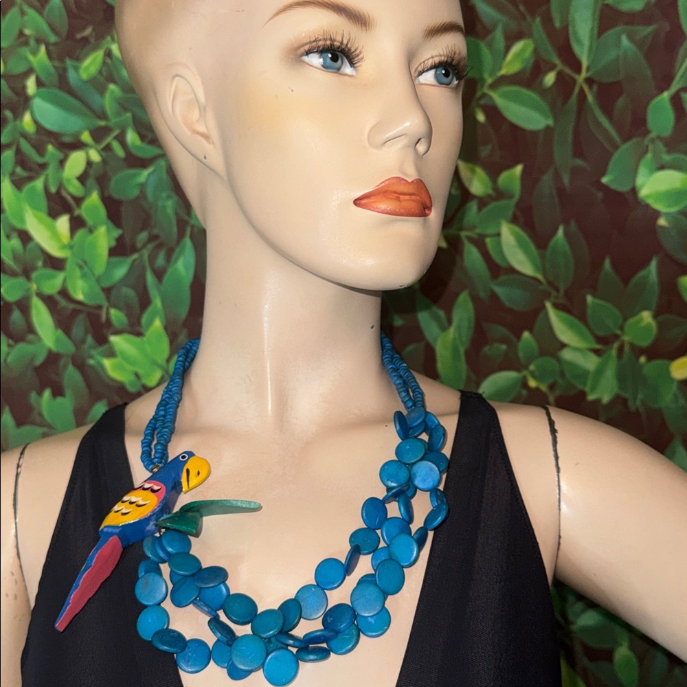 Vintage Parrot Wooden Beaded Necklace - Picture 10 of 12